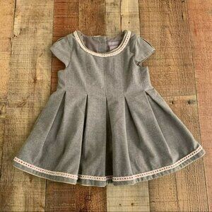 Tahari girls size 3T pleated dress with faux chenille and gold trim in gray